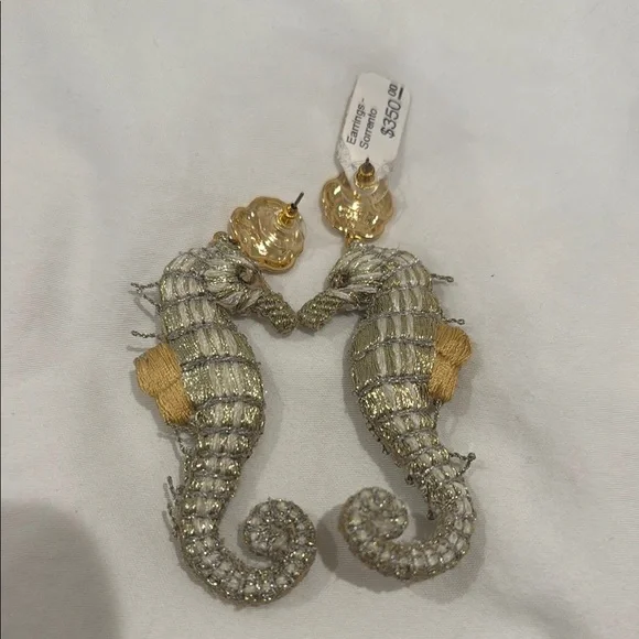 Mignonne Gavigan Gold and Silver Seahorse Earrings Sorrento - Picture 4 of 4